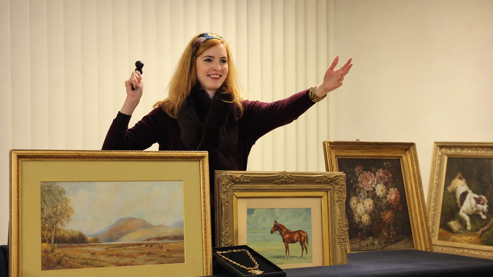 Specialist finds and auction work - izzie balmer partner